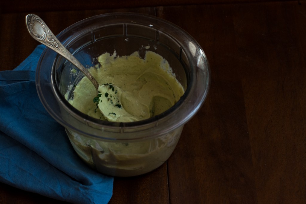 Avocado & greek yogurt sauce