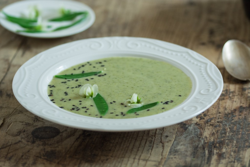 Minty brocolli soup