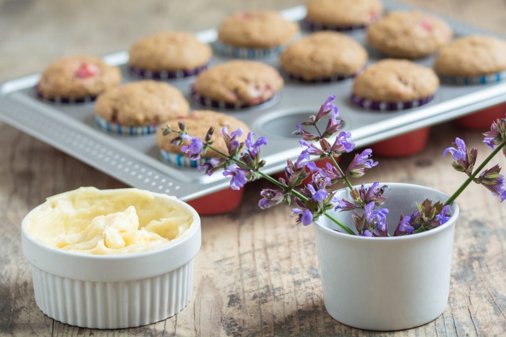 Muffins + frosting