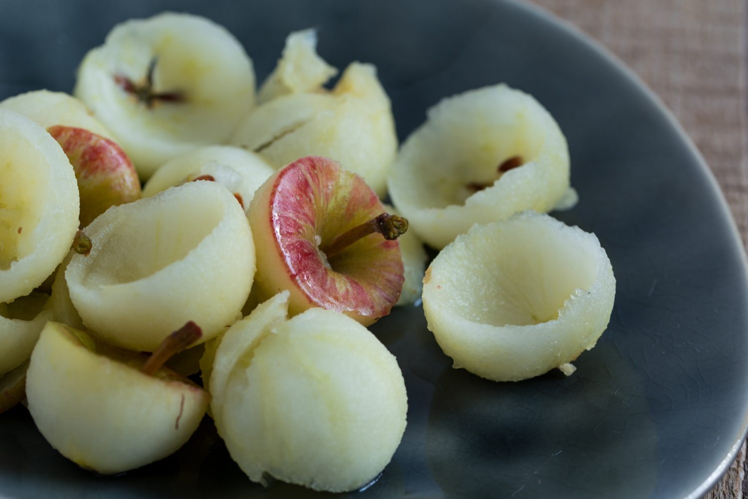 apple-cores